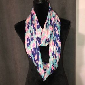 Infinity scarf